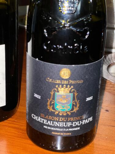                                                                                             • Alta cocina (Fine dining)
• Cata de vinos y degustaciones
• Eventos y seminarios de vino
• Regalos y experiencias personalizadas
• Eventos corporativos
                                                                                    