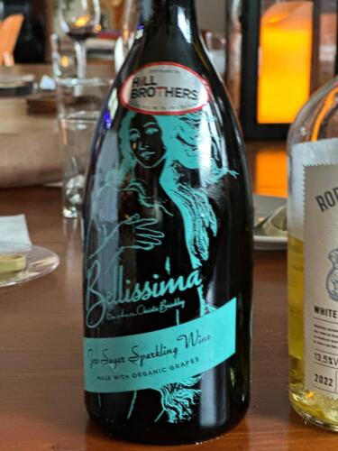                                                                                             • Alta cocina (Fine dining)
• Cata de vinos y degustaciones
• Eventos y seminarios de vino
• Regalos y experiencias personalizadas
• Eventos corporativos
                                                                                    