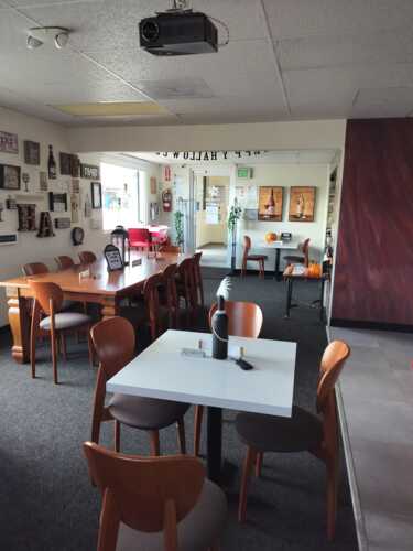                                                                                             • Alta cocina (Fine dining)
• Cata de vinos y degustaciones
• Eventos y seminarios de vino
• Regalos y experiencias personalizadas
• Eventos corporativos
                                                                                    