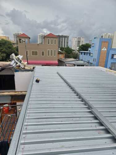                                                                                             • Soldadura estructural en acero, stainless steel y aluminio
• Fabricación e instalación de pasamanos modernos
• Diseño y construcción de pérgolas en acero
• Techos galvalume resistentes al clima
• Estructuras metálicas a la medida
                                                                                    