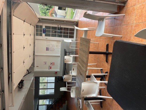                                                                                             • Programa residencial
• Terapias grupales e individuales a cargo de consejeros certificados
• Consejería espiritual o teo-terapia
• Trabajo social
• Enfermería
• Menú (comidas y meriendas) certificad
                                                                                    