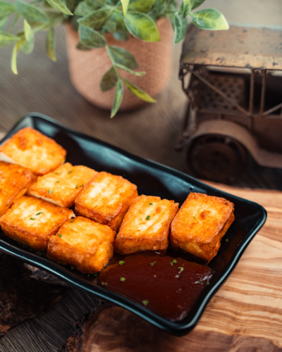                                                                                             • Servicio de Entrega (Vega Baja)
• Carry out (Llamar para recoger)
• Servicio de Catering
• Salón de Actividades con aire acondicionado
                                                                                    