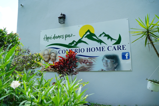                                                                                             • Líder recreativo
• Acceso a farmacia y laboratorio
• Actividades dentro y fuera del hogar
• Enfermera, médico, psicólogo y psiquiatra
                                                                                    