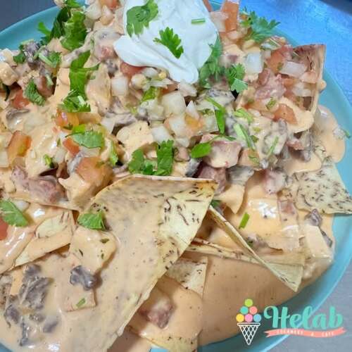                                                                                             •  Mantecados preparados al instante con nitrógeno líquido
• Desayuno y brunch disponible hasta la hora de cierre
•  Almuerzo de lunes a viernes (excepto martes) 
• Brunch los fines de semana, ideal para parejas y familias
                                                                                    