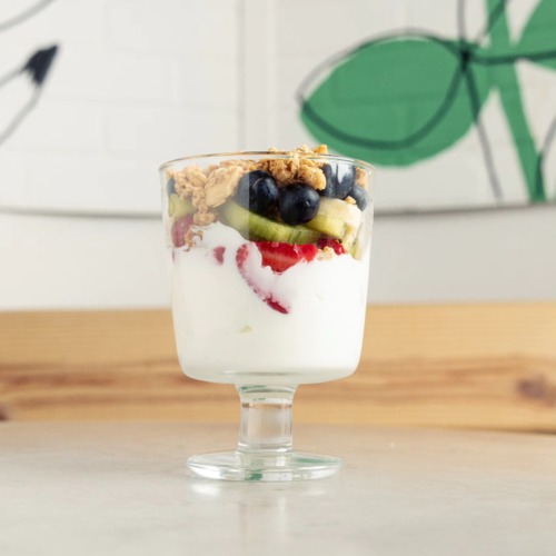                                                                                            • Desayunos
• Café
• Sándwiches
• Brunch
• Postres
• Snacks
• Almuerzos ligeros
• Servicio de Uber Eats y DoorDash
• Salón para reuniones
• Ambiente familiar y acogedor
                                                                                    