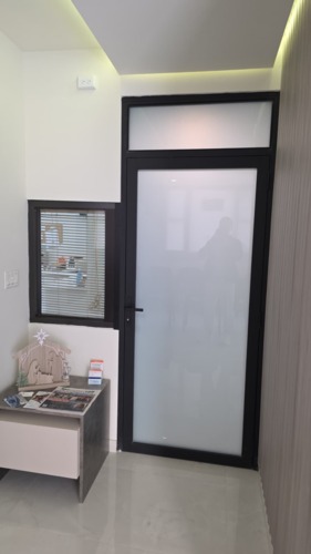 • COVID
• Mycoplasma
• Influenza
• Certificado de matrimonio
• Certificado de salud
• Entre otros servicios de laboratorio
• Servicio al hogar: llamar para coordinar cita.