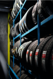                                                                                             • Gomas nuevas para todas las marcas de autos
• Montura y reparación de gomas
• Alineamiento y balanceo
• Mecánica liviana
• Tren delantero
• Frenos
• Se enderezan aros de aluminio
• Amplio estacionamiento y equipo profesional de primera
• Cambio de aceite y filtro
                                                                                    