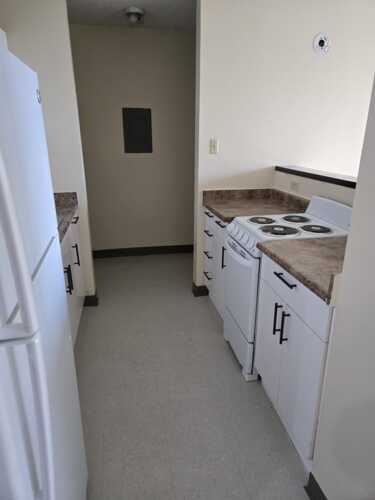                                                                                             • Complejo de Apartamentos para personas de 62 años o más.
• Seguridad 24/7 
• En situaciones de emergencias se contacta a servicios de ambulancias y familiares
                                                                                    