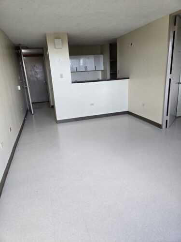                                                                                             • Complejo de Apartamentos para personas de 62 años o más.
• Seguridad 24/7 
• En situaciones de emergencias se contacta a servicios de ambulancias y familiares
                                                                                    