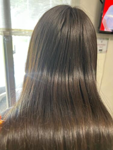 Tratamiento Facial
• Limpieza Profunda
• Facial con Hidratación
• Hidrofacial
• Facial Microdermabrasion
• Facial con Dermaplaning
Damas – Peinados
• Dependiendo el largo del cabello
• Lavado Cabello
