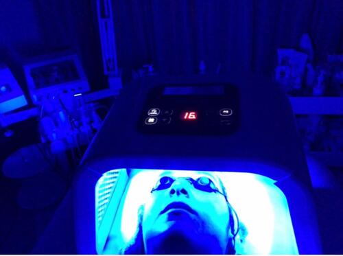 Tratamiento Facial
• Limpieza Profunda
• Facial con Hidratación
• Hidrofacial
• Facial Microdermabrasion
• Facial con Dermaplaning
Damas – Peinados
• Dependiendo el largo del cabello
• Lavado Cabello