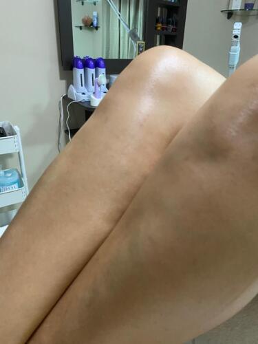                                                                                             Tratamiento Facial
• Limpieza Profunda
• Facial con Hidratación
• Hidrofacial
• Facial Microdermabrasion
• Facial con Dermaplaning

Damas – Peinados
• Dependiendo el largo del cabello
• Lavado Cabello
                                                                                    