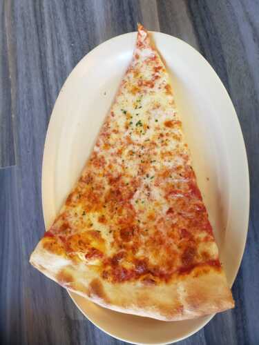 • Pizza
• Calzone
• Alitas
• Palitos con Queso
• Lasagna
• Pastas
• Bebidas
• Postres