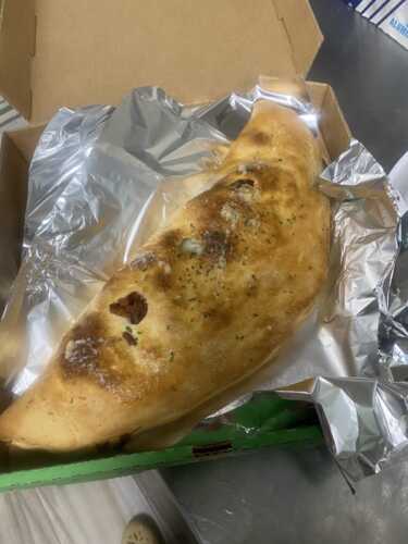 • Pizza
• Calzone
• Alitas
• Palitos con Queso
• Lasagna
• Pastas
• Bebidas
• Postres