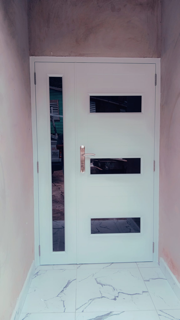                                                                                             Puertas de closet:
 
•  Espejo regular
•  Espejo blanco 
•  PVC 
• Fórmica
•  Variedad de puertas de screens y screens en diferentes tamaños y material de tela
•  Fabricamos puer
                                                                                    