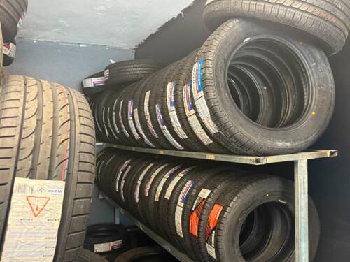                                                                                             • Venta y montura de gomas nuevas y usadas
• Balanceo
• Venta de Baterias
• Wipers
• Servicio de Cambio de Aceite y filtro
• Cambio de sistema de freno
                                                                                    