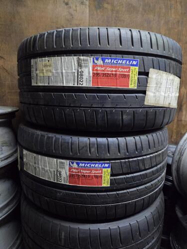                                                                                             • Venta de gomas nuevas y usadas
• Reparación de gomas
• Cambio e instalación de baterías
• Balanceo
• Diagnóstico
• Servicio de TPMS y sensores de presión
• Inspección vehicular
                                                                                    