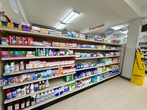                                                                                             • Recetario y recetas electrónicas
• Servicio de fotocopias
• Fax
• Regalos y Juguetes
• Envolturas
• Joyería
• Buzones de Correos Privados 
• Delivery de Medicamentos al Hogar
                                                                                    