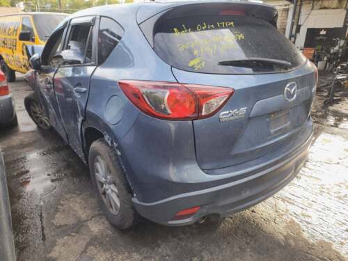 • Compramos autos chocados o dañados
• Motores
• Transmisiones
• Diferenciales
• Suspensión
• Bujes
• Pívots