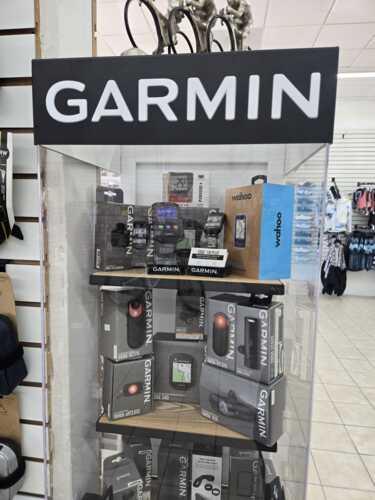                                                                                             • Venta y reparación de bicicletas
• Venta de accesorios
• Equipo de seguridad
• Ropa para ciclistas
• Nutrición: suplementos y vitaminas para atletas
• Fitting: programa digitalizado en 3D
• Financiamiento a 3 meses y medio a través de Sincronic
                                                                                    