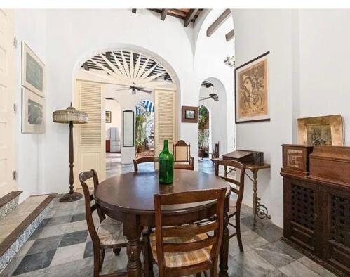                                                                                             • Compra y venta de propiedades
• Alquiler de propiedades
• Búsqueda personalizada de propiedades
• Asesoría y acompañamiento inmobiliario
• Propiedades residenciales y comerciales
                                                                                    