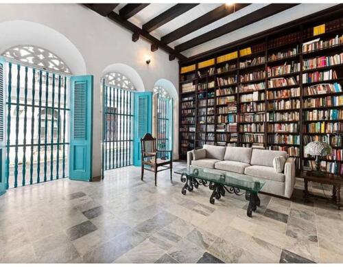                                                                                             • Compra y venta de propiedades
• Alquiler de propiedades
• Búsqueda personalizada de propiedades
• Asesoría y acompañamiento inmobiliario
• Propiedades residenciales y comerciales
                                                                                    