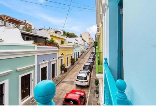                                                                                             • Compra y venta de propiedades
• Alquiler de propiedades
• Búsqueda personalizada de propiedades
• Asesoría y acompañamiento inmobiliario
• Propiedades residenciales y comerciales
                                                                                    